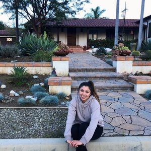 Meet your Posher, Ariana